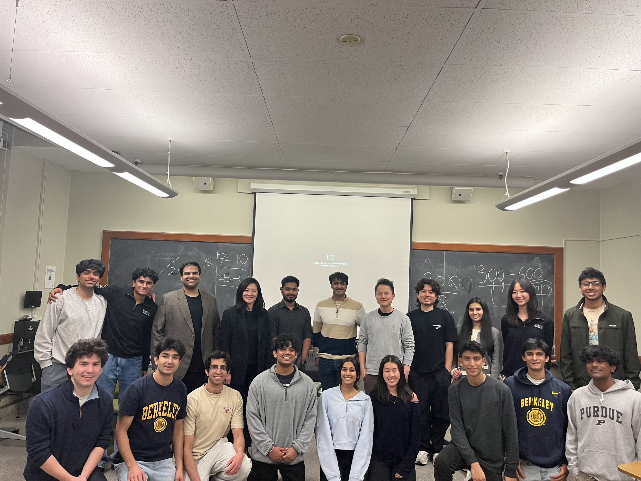 Alumni panel discussion with current students and alumni in classroom setting